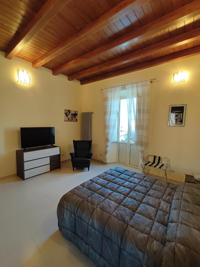 In Centro Rooms And Apartments Isola di Liri エクステリア 写真