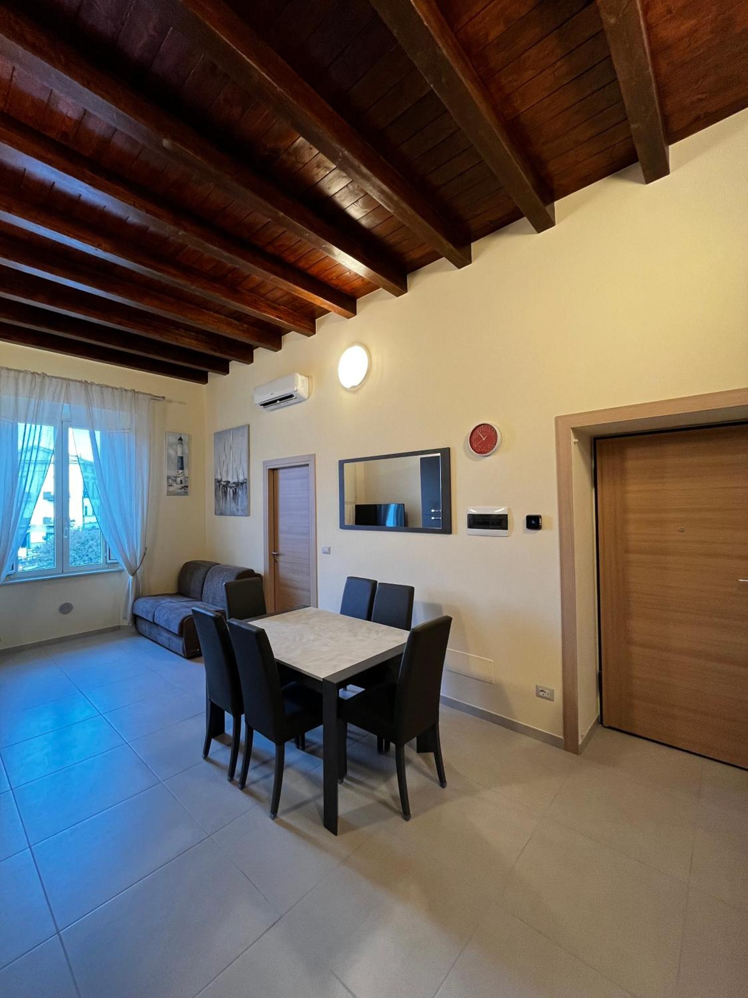 In Centro Rooms And Apartments Isola di Liri エクステリア 写真